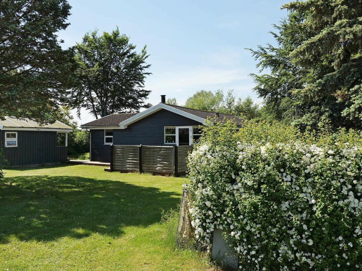 8 Person Holiday Home In Hesselager Exterior photo